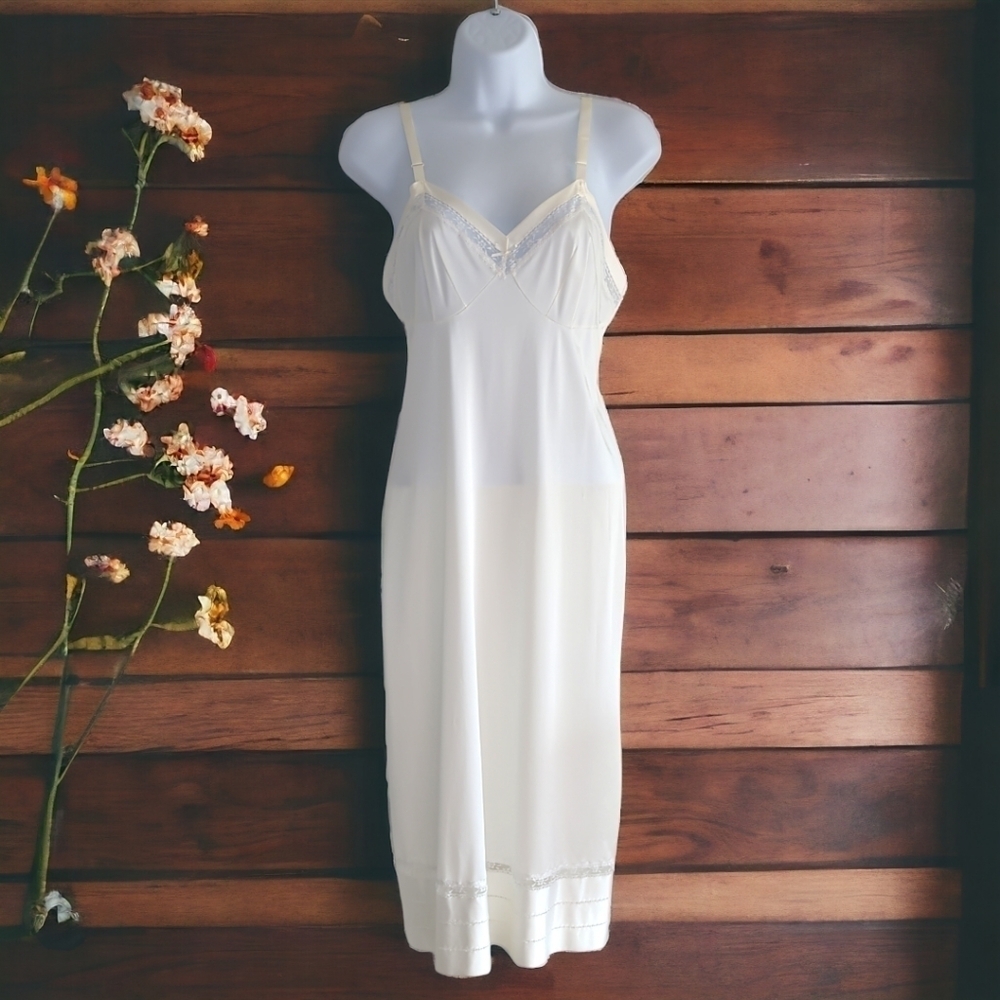 Lorraine Vintage White Slip Dress Lace Detail Size 34 Tall
